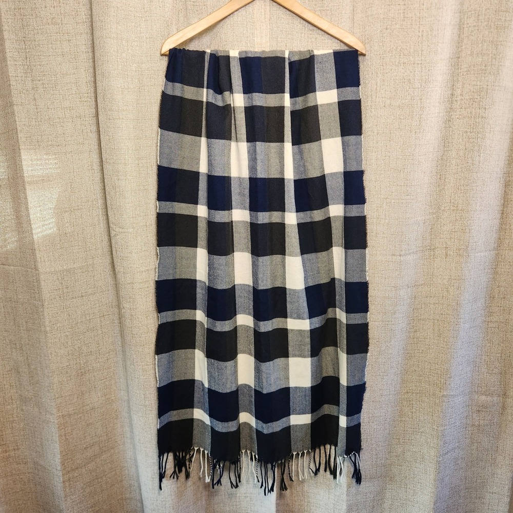 Plush Wide Plaid Scarf W/Fringe‎ Blue/Black/White 27"x54" Winter Fall Casual